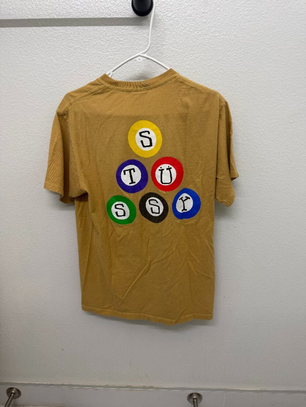 Stüssy Billiard Ball Pool Letters Graphic T-Shirt Mustard Yellow Size M